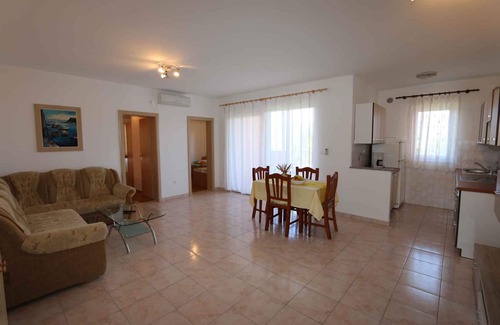 Silo Apartment | Holiday apartment with air conditioning and Internet