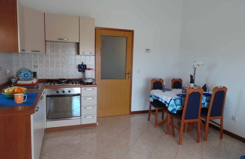 Fazana Apartment | Holiday apartment with barbecue in the garden
