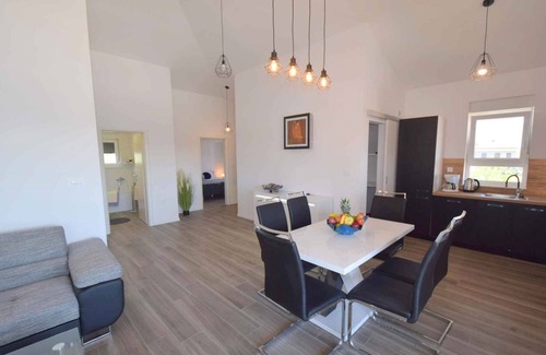 Porat Apartment | Holiday apartment with balcony and sea view