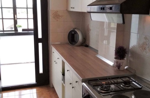 Gulici Apartment | Holiday apartment with balcony and air conditioning