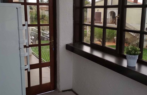 Gulici Apartment | Holiday apartment with balcony and air conditioning
