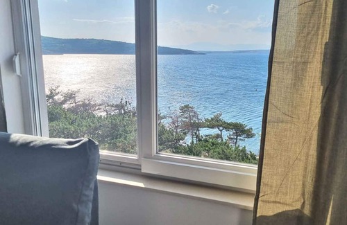 Silo Apartment | Holiday apartment with balcony and air conditioning