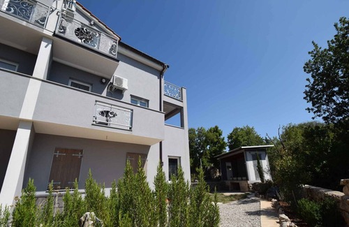 Gabonjin Apartment | Holiday apartment with balcony and internet access