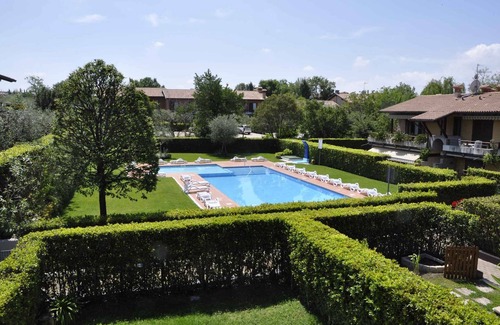 Montioni Apartment | Holiday apartment with shared pool
