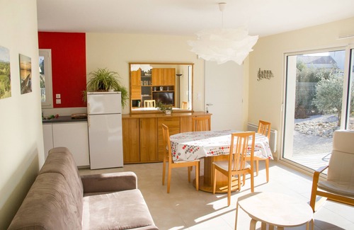La Boissiere Cottage | Holiday cottage boissière, vineyards and scrubland, near Montpellier.