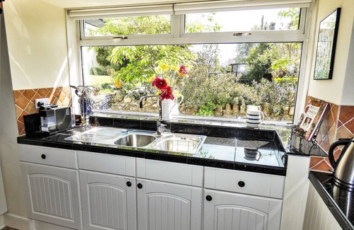 Crieff Cottage | 🌺Holiday Cottage Crieff - Sleeps 6, country oasis, where memories are made ! 🌸
