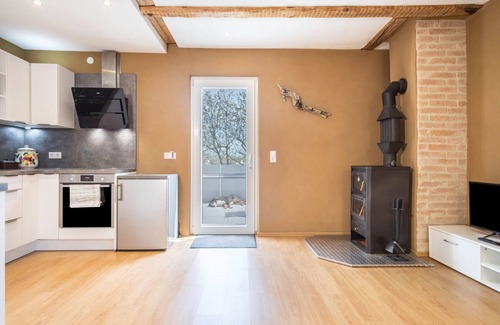Kressbronn Apartment | Holiday Apartment "Lang" with Mountain View, Balcony & Wi-Fi