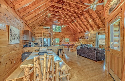 Sevierville Cabin | Holiday Escape-Views-Hottub-Arcade-50%Off Zipline