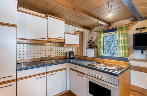 Sankt Johann im Pongau Apartment | Holiday flat 'Chalet Berger' with mountain view, communal garden and WiFi.