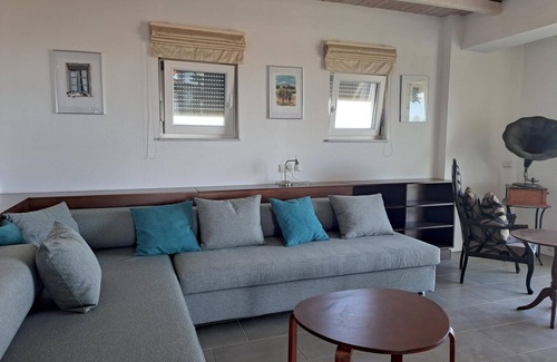 Pylos-Nestoras Apartment | Holiday flat with a beautiful view over the sea to Koroni on the Peloponnese.