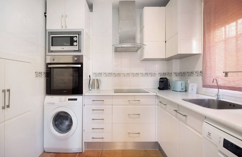Sanlucar de Barrameda House | Holiday Home "San Jeronimo" with Private Garden & Wi-Fi