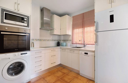 Sanlucar de Barrameda House | Holiday Home "San Jeronimo" with Private Garden & Wi-Fi