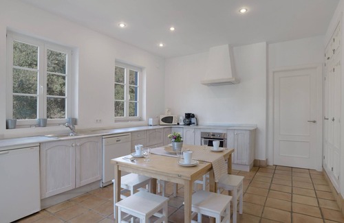 Benalup-Casas Vieja House | Holiday Home 'Albatros' with Private Pool, Wi-Fi and Air Conditioning