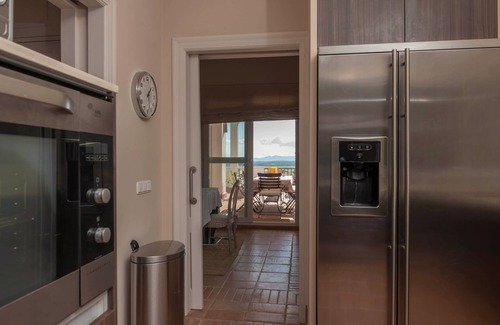 Benalup-Casas Vieja House | Holiday Home 'Petunia' with Private Pool, Wi-Fi and Air Conditioning