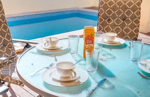Urbanizacion Mont Ferrutx House | Holiday Home “Montferrutx” with Ocean View, Mountain View, Pool, Terrace & WiFi; Parking Available in the Street