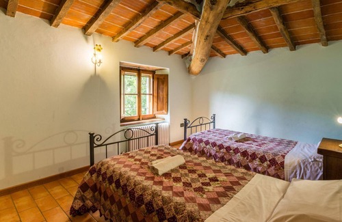 Caprese Michelangelo House | Holiday house Caprese Michelangelo for 1 - 24 persons with 10 bedrooms - Holiday home
