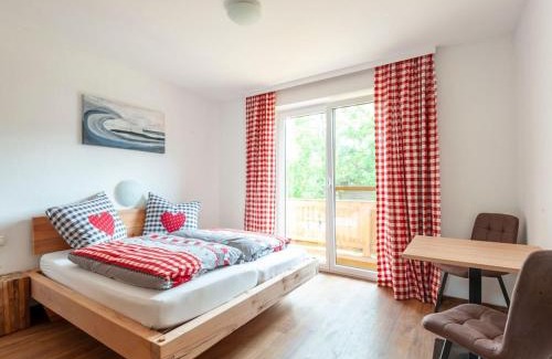 Hopfgarten im Brixental House | Holiday Home Brixen Valley Ski Bus Access