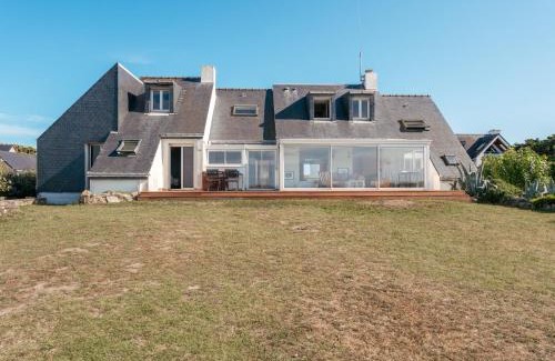 Saint-Pierre-Quiberon House | Holiday Home Villa Heol by Interhome