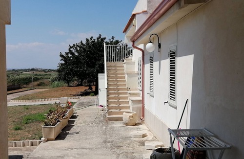 Santa Maria del Focallo Villa | Holiday Home 200 meters from beautiful Sandy Beach Ispica Cirica