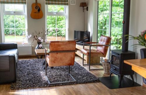 Municipality of Dalfsen House | Holiday Home 4-persoons bos-3 by Interhome