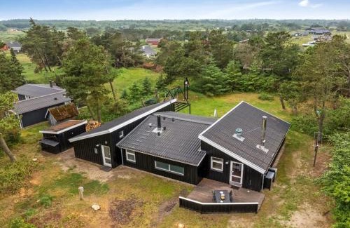Hirtshals House | Holiday Home Adrienne - 240m from the sea by Interhome