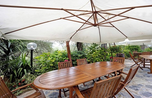 Paravenna Apartment | Holiday Home "Agriturismo U' Spigu Ca' du Stevolu" with Mountain View, Shared Garden & Wi-Fi