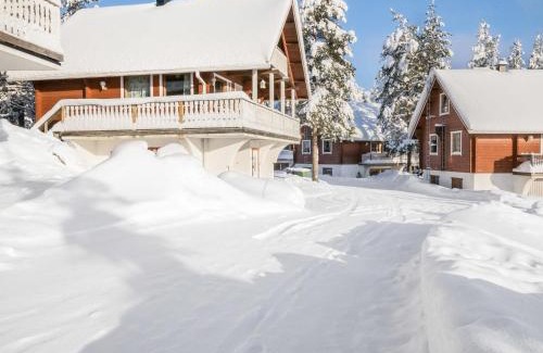 Kehys-Kainuu House | Holiday Home Alppikylä 3b paritalo by Interhome