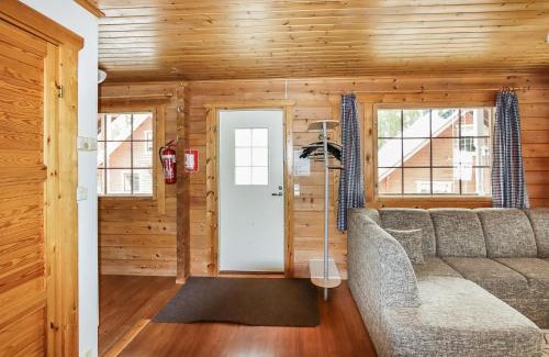 Kehys-Kainuu House | Holiday Home Alppikylä 4a paritalo by Interhome