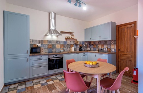 Alte House | Holiday Home 'Alte Com Amor' with Mountain View, Wi-Fi and Air Conditioning