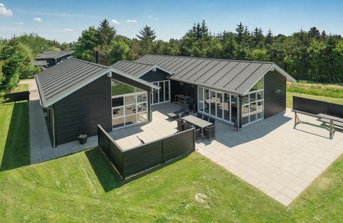 Blavand Strand House | Holiday Home Amarie - 400m from the sea in Western Jutland by Interhome