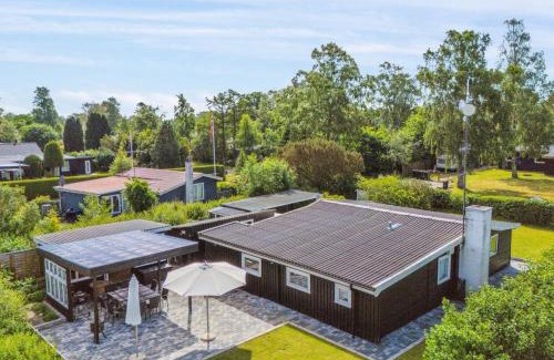 Grena Strand House | Holiday Home Antonie - 700m from the sea by Interhome