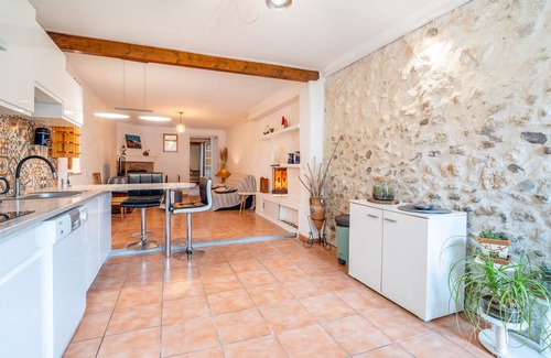 Cuxac-dʼAude House | Holiday Home 'Aux Portes De L'Aude' with Sea View, Private Terrace and Wi-Fi