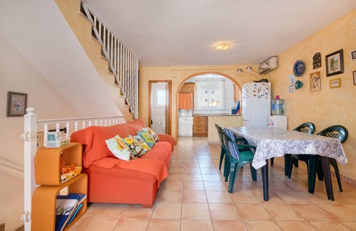 Oliva House | Holiday Home 'Avinyo' with Sea View, Wi-Fi and Air Conditioning