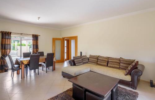 Moncarapacho e Fuseta House | Holiday Home Baia da Fuseta by Interhome