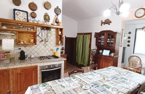 Sant'Antioco House | Holiday Home 'Belo Horizonte, near the sea' with Private Terrace and Wi-Fi