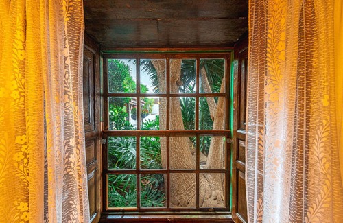Villa de Arico House | Holiday Home "Bernarda" with Heated Pool, Sea Views, Private Pool and Wi-Fi