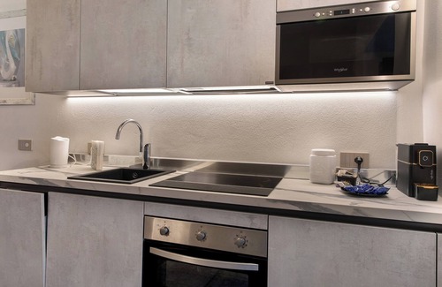 Valtellina House | Holiday Home 'Bianco' with Mountain View, Wi-Fi and Air Conditioning