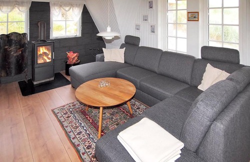 Fjand Badeby House | Holiday home Bjerghuse B- 446
