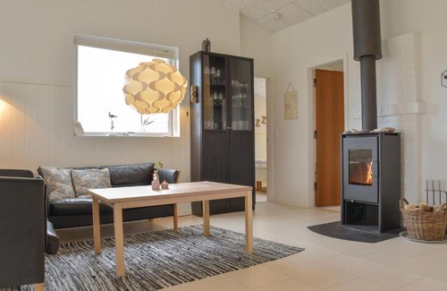 Fjand Badeby House | Holiday home Bjerghuse I-519