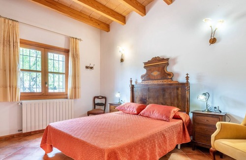 Caimari Villa | Holiday Home Cas Mestre with Mountain View, Wi-Fi, Garden, terrace & Pool; Parking Available