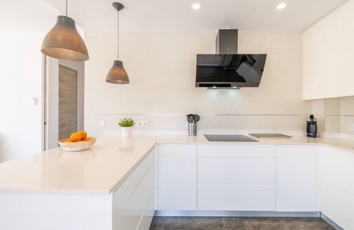 Porto Cristo House | Holiday Home 'Casa Blanca Porto Cristo' with Wi-Fi and Air Conditioning