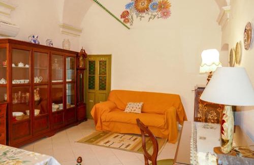 Riva Ligure House | Holiday Home Casa della Mamma by Interhome