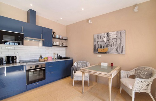 Vale Judeu House | Holiday Home 'Casa Felix Number 1' with Shared Pool, Shared Terrace and Wi-Fi