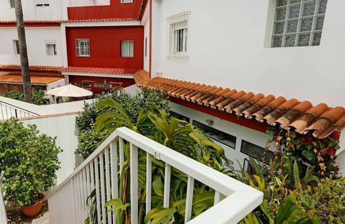 Teror House | Holiday Home Casa Marion with Mountain View, Garden & Wi-Fi