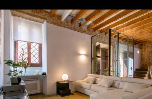 Old Town Alcudia House | Holiday Home Casa Muralla with Pool, Open Terrace & Wi-Fi