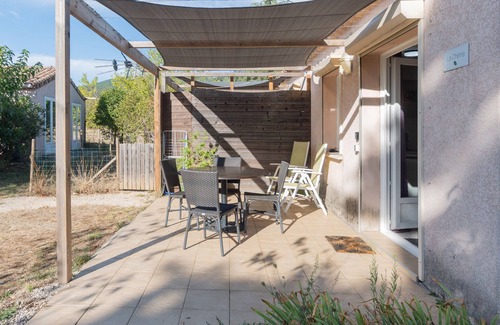 Les Vans House | Holiday Home 'Chêne' with Mountain View, Wi-Fi and Air Conditioning