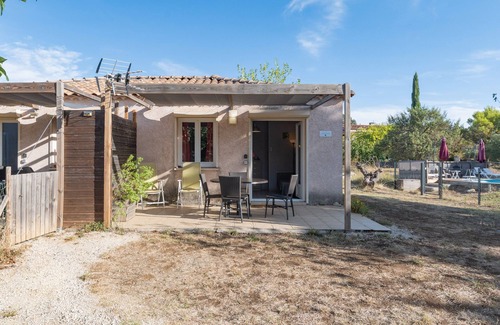 Les Vans House | Holiday Home 'Chêne' with Mountain View, Wi-Fi and Air Conditioning