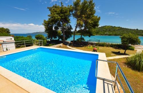 Iz House | Holiday Home Cici by Interhome