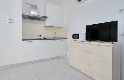 Golfo Aranci House | Holiday Home "Cormorani - Appartamento 3" Near the Beach with Sea View & Garden