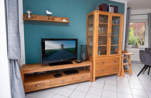 Neßmersiel House | Holiday Home Deichblick by Interhome